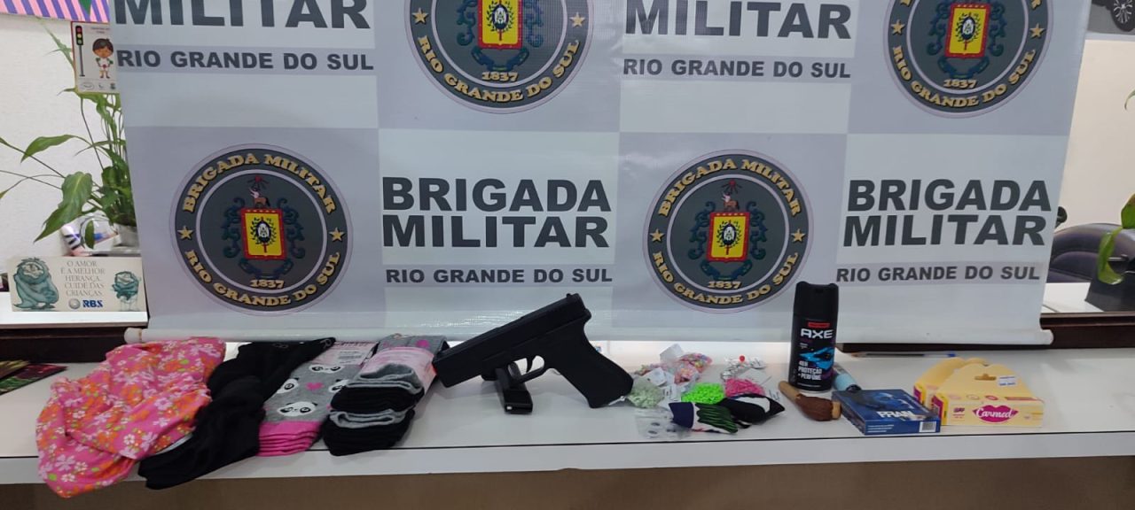 Três Coroas Brigada Militar prende mulher e apreende dois adolescentes