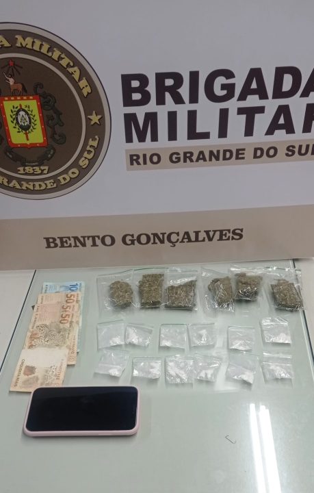 Brigada Militar Prende Homem E Mulher Por Tr Fico De Drogas Em Bento